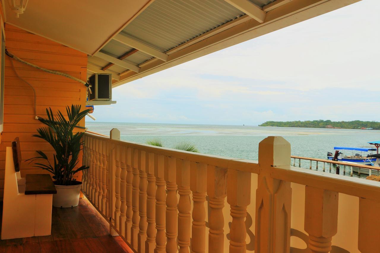 Hostel Mamallena Bocas Del Toro (Adults Only) Eksteriør billede
