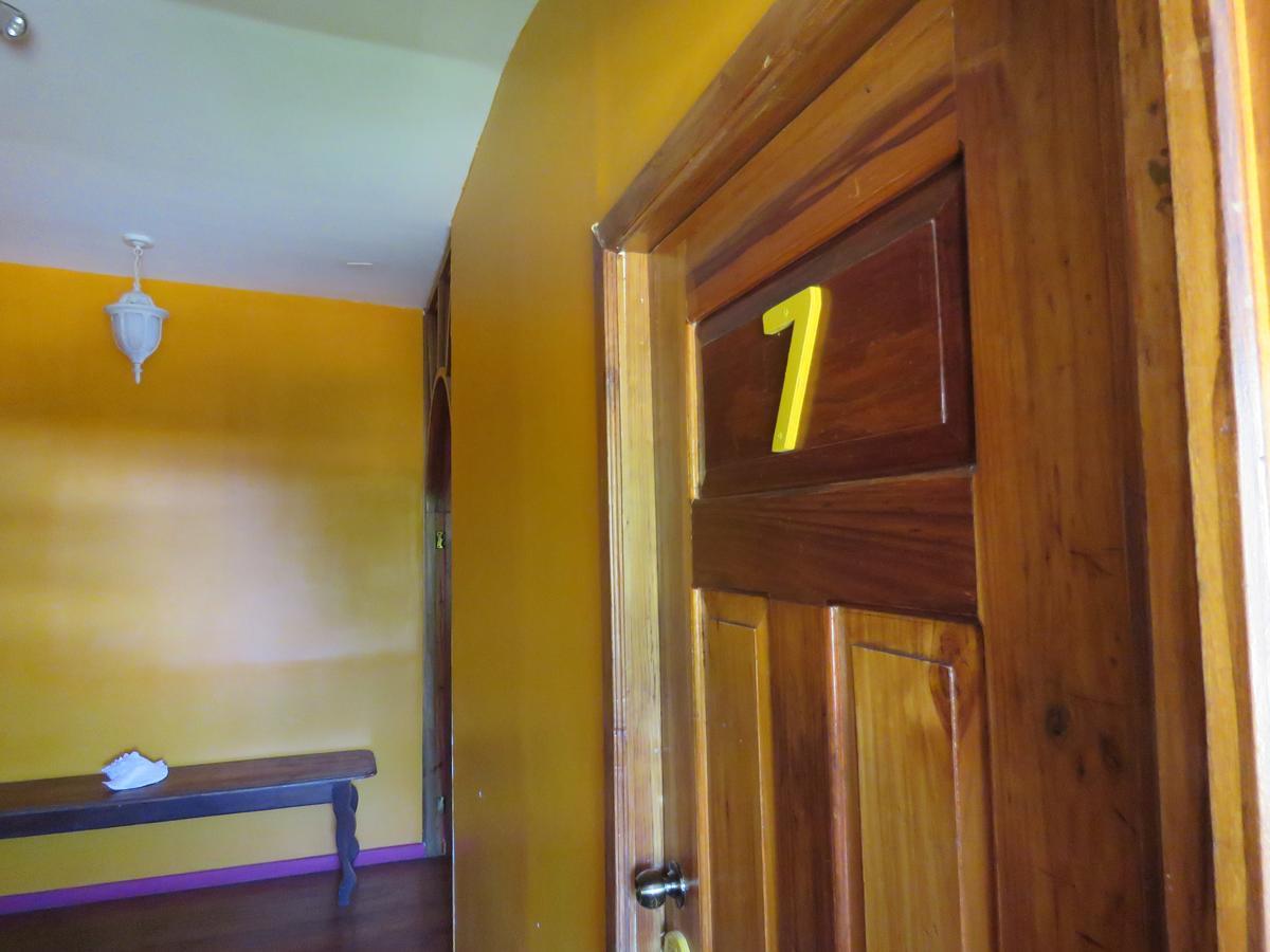 Hostel Mamallena Bocas Del Toro (Adults Only) Eksteriør billede