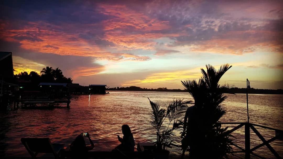 Hostel Mamallena Bocas Del Toro (Adults Only) Eksteriør billede